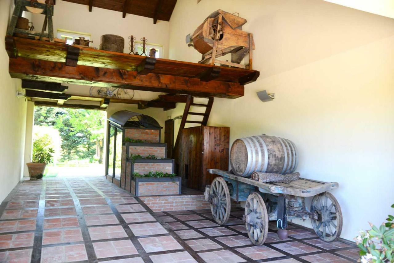 Tenuta Degli Angeli Rossi 아스티 외부 사진